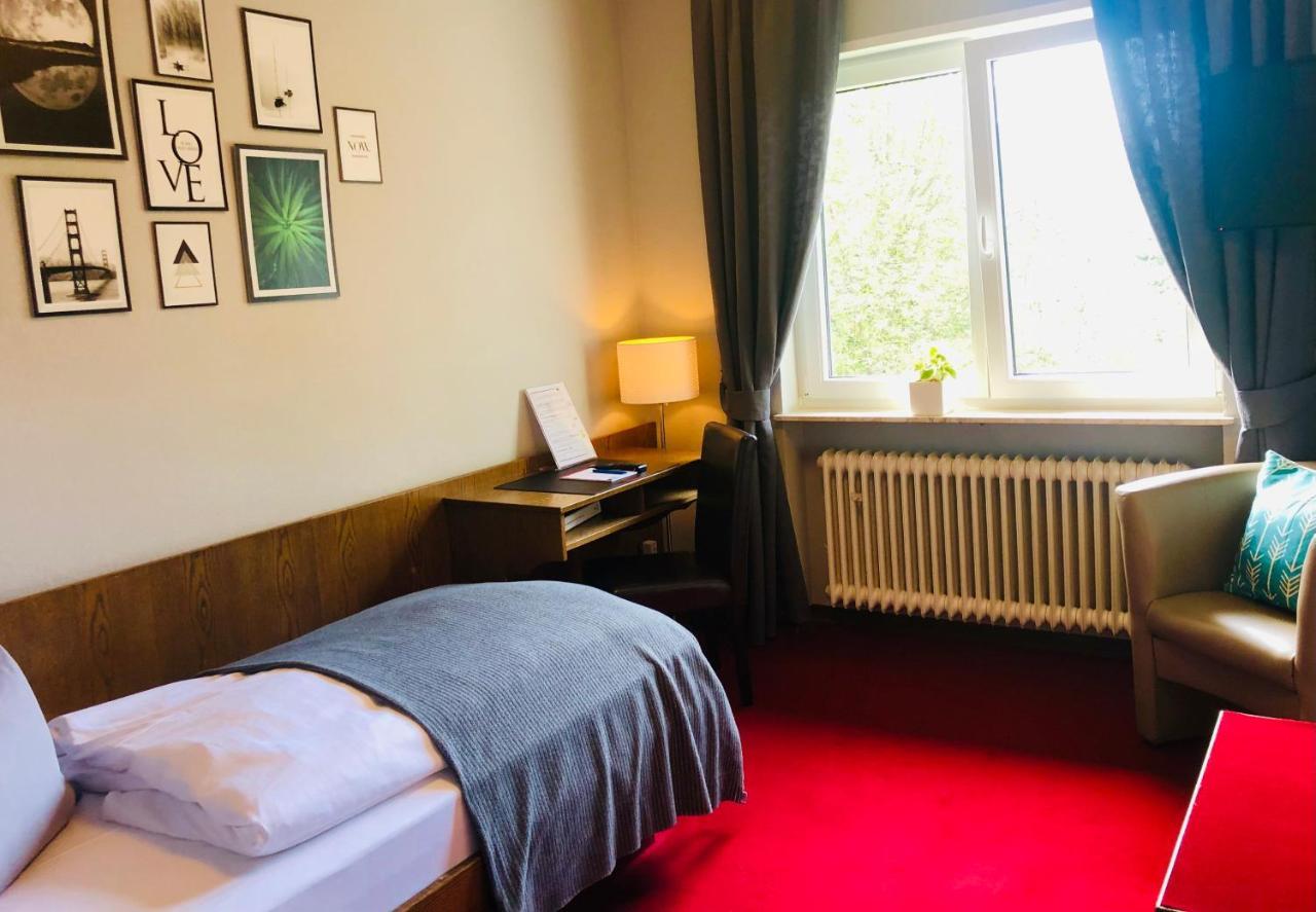 Hotel-Restaurant Berghof Johannesberg エクステリア 写真