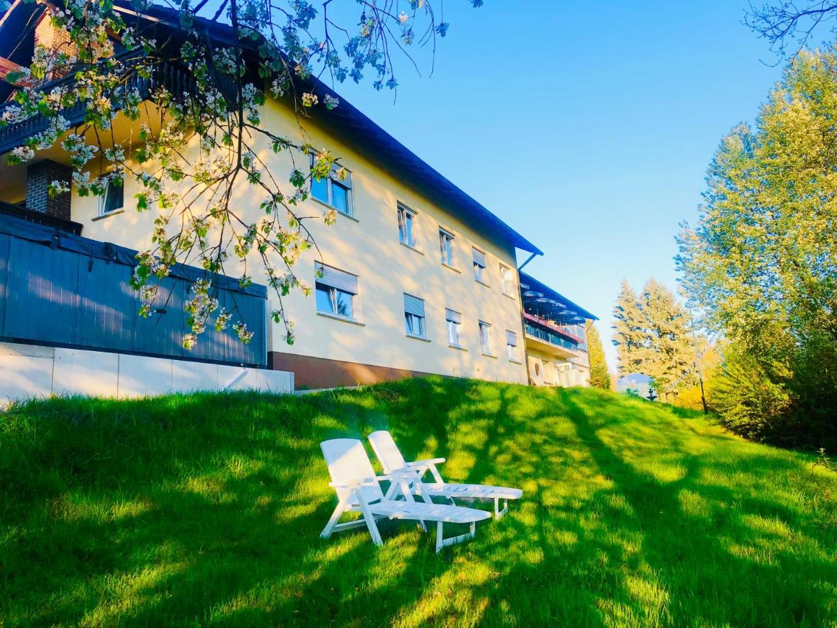 Hotel-Restaurant Berghof Johannesberg エクステリア 写真