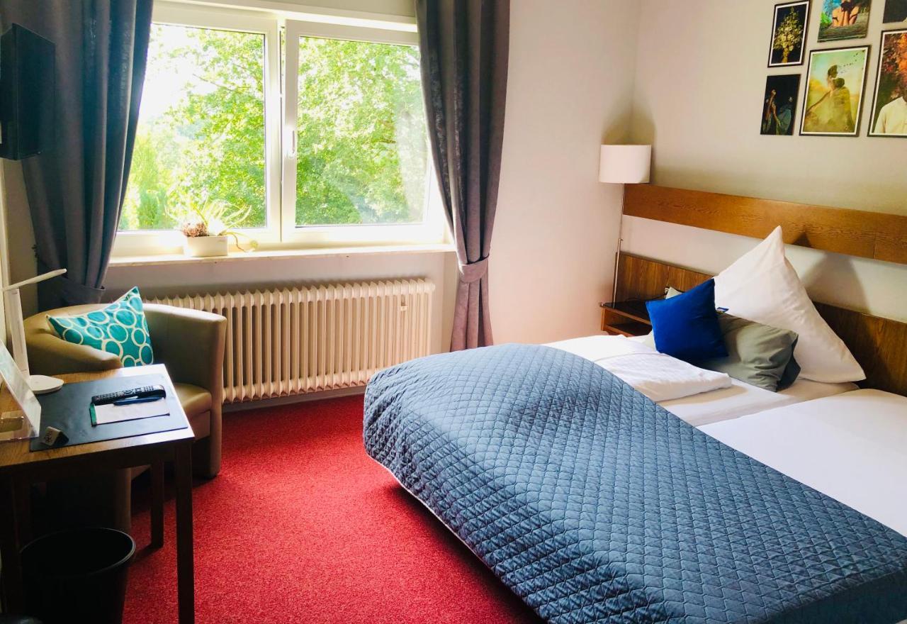 Hotel-Restaurant Berghof Johannesberg エクステリア 写真