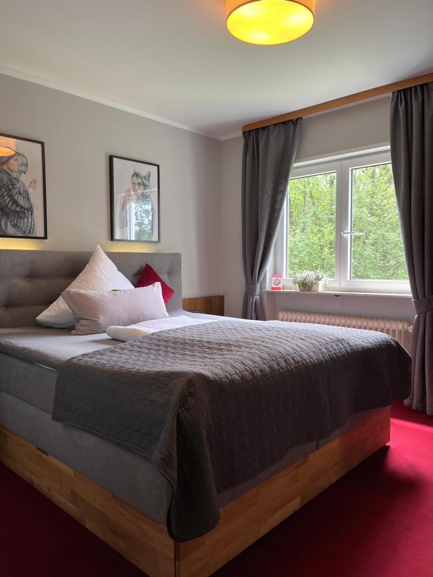 Hotel-Restaurant Berghof Johannesberg エクステリア 写真
