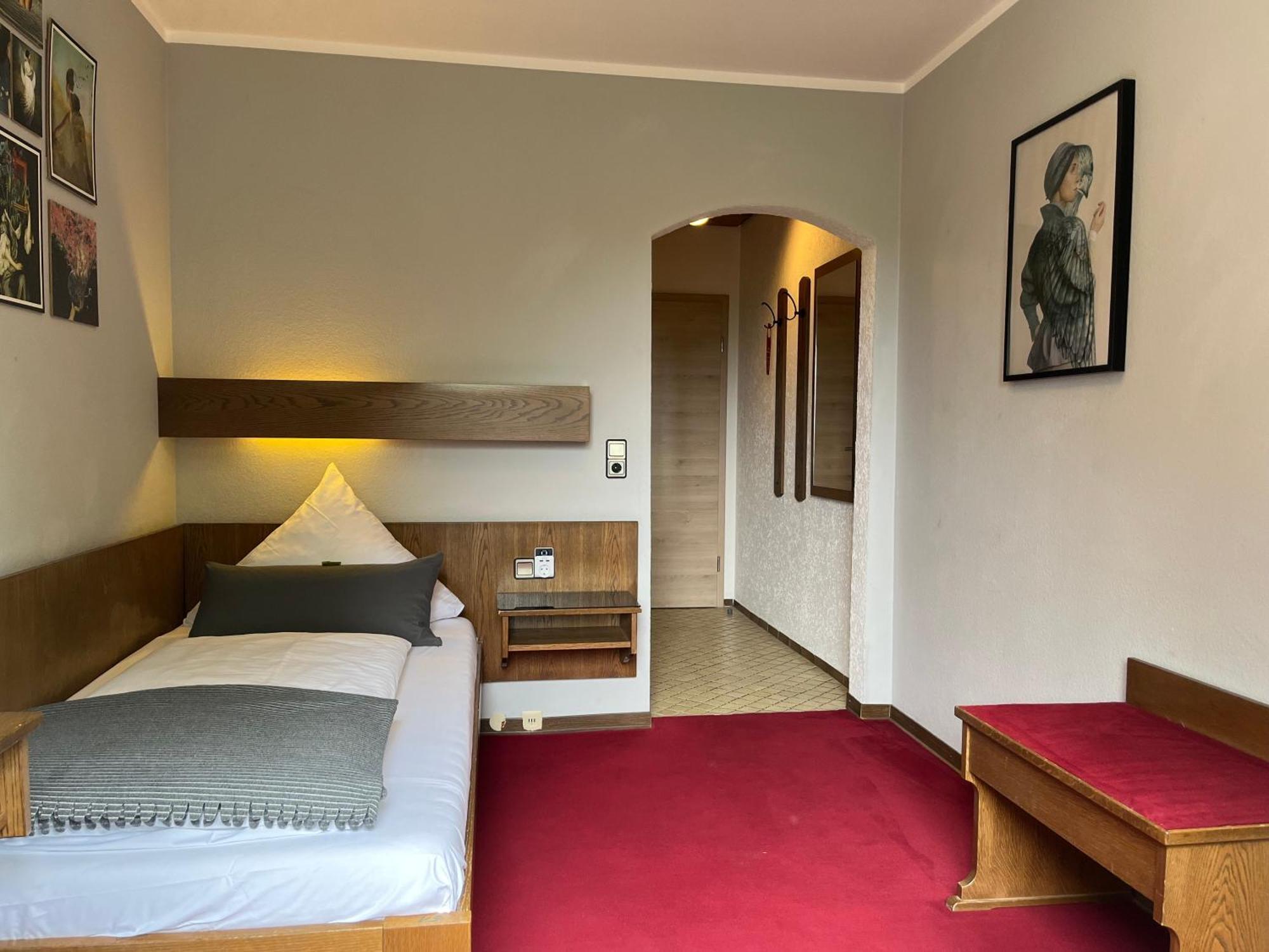 Hotel-Restaurant Berghof Johannesberg エクステリア 写真