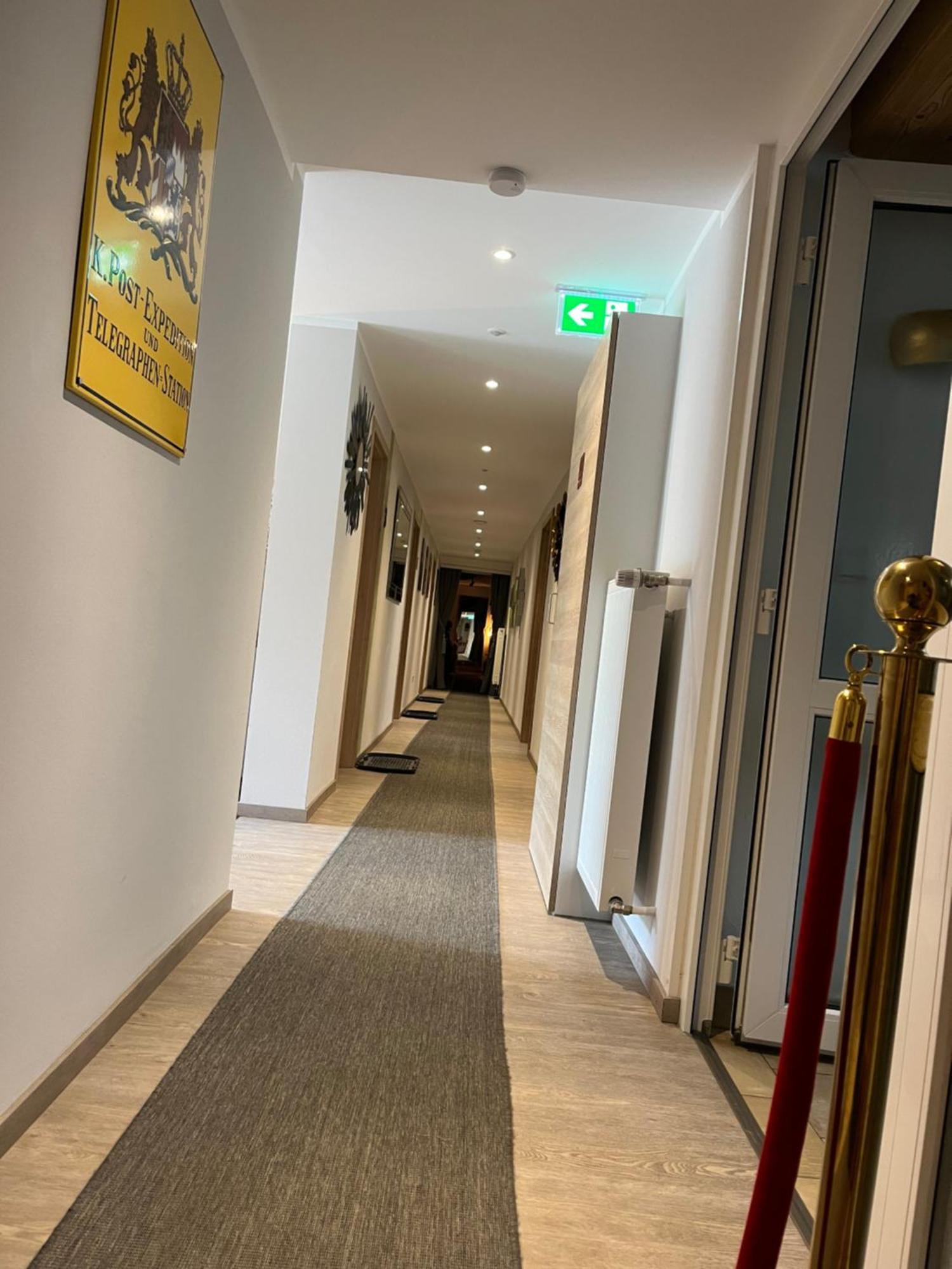 Hotel-Restaurant Berghof Johannesberg エクステリア 写真