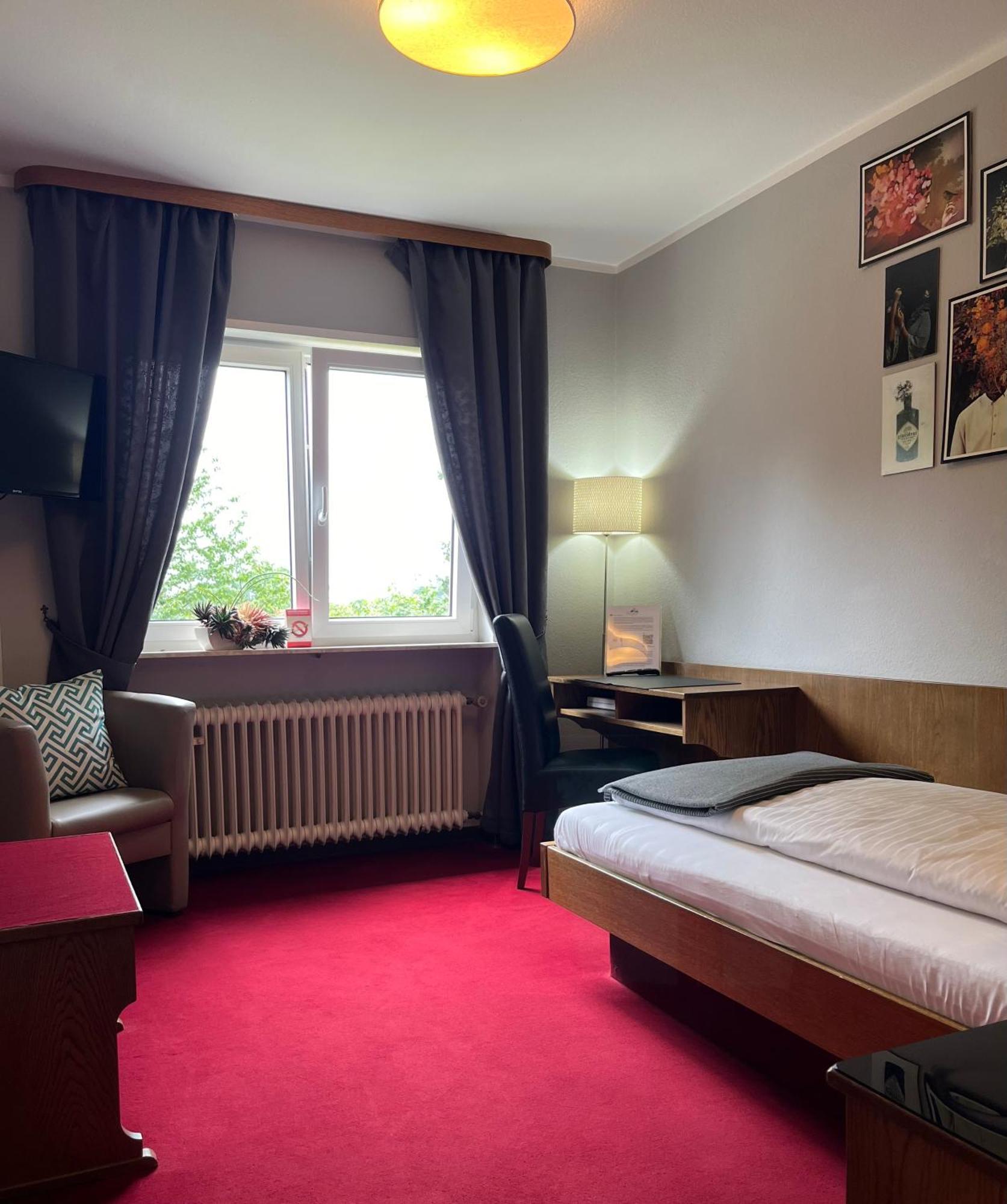 Hotel-Restaurant Berghof Johannesberg エクステリア 写真