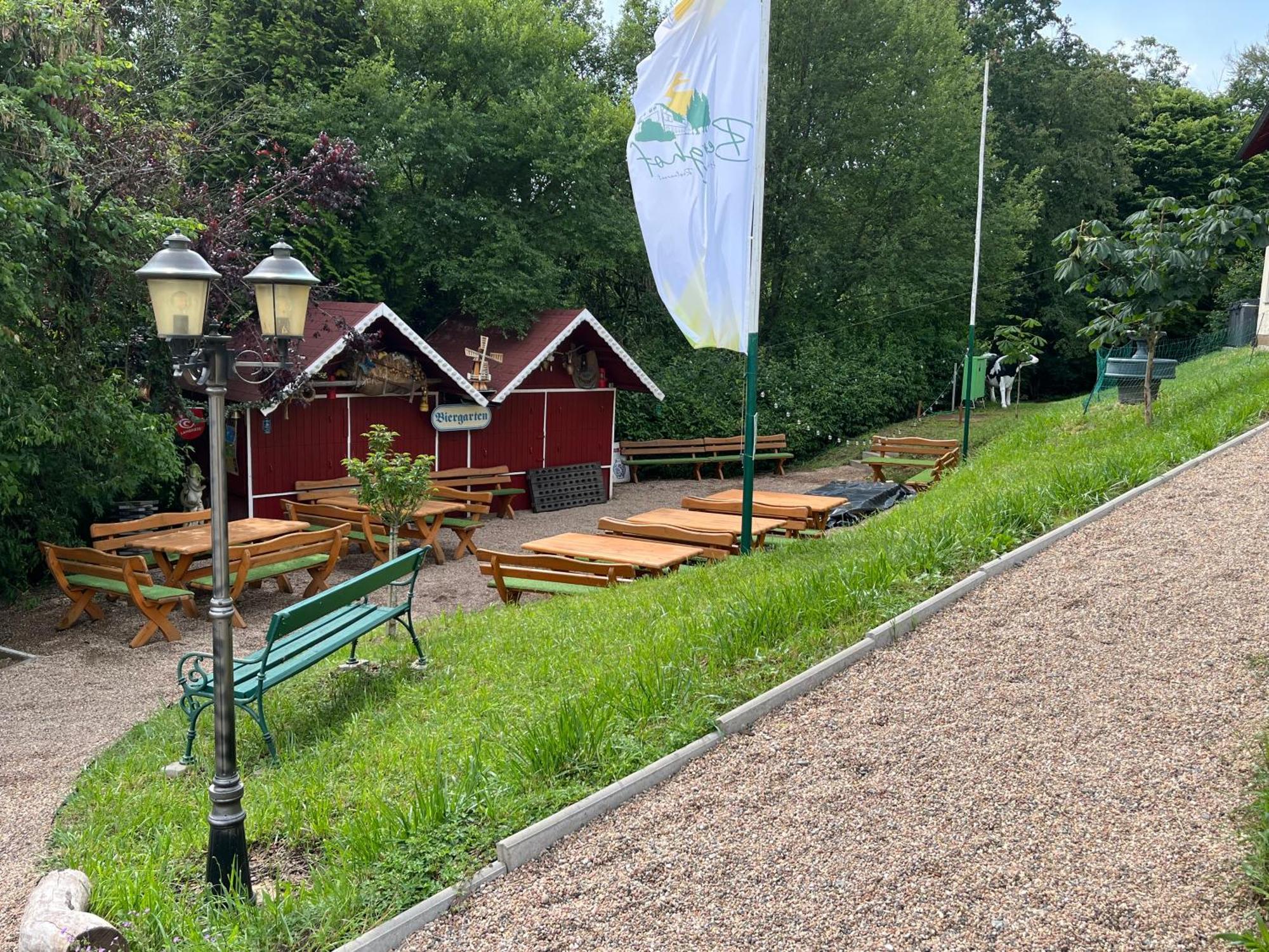 Hotel-Restaurant Berghof Johannesberg エクステリア 写真